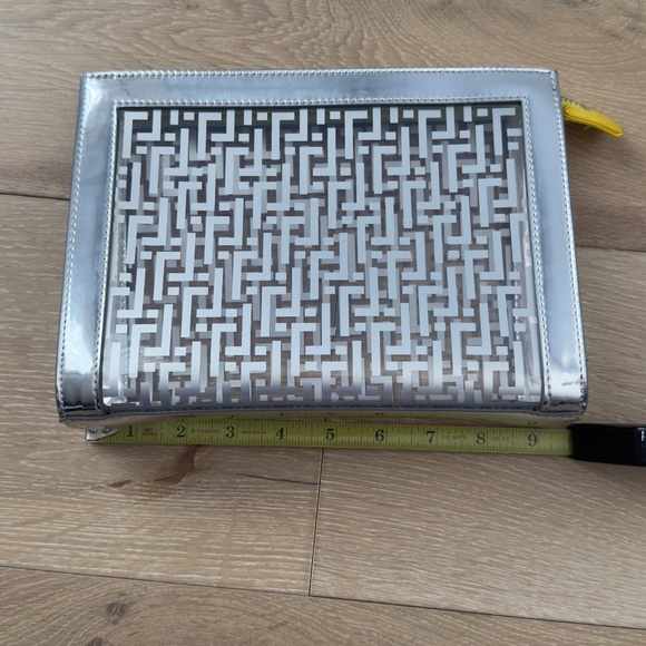 Trinny London The Chepstow Makeup Bag - Picture 3 of 7